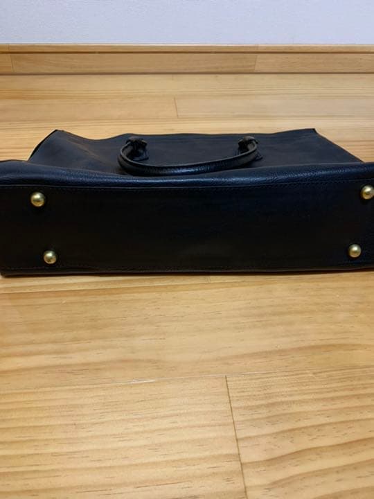 Nathally レザーバック（黒)