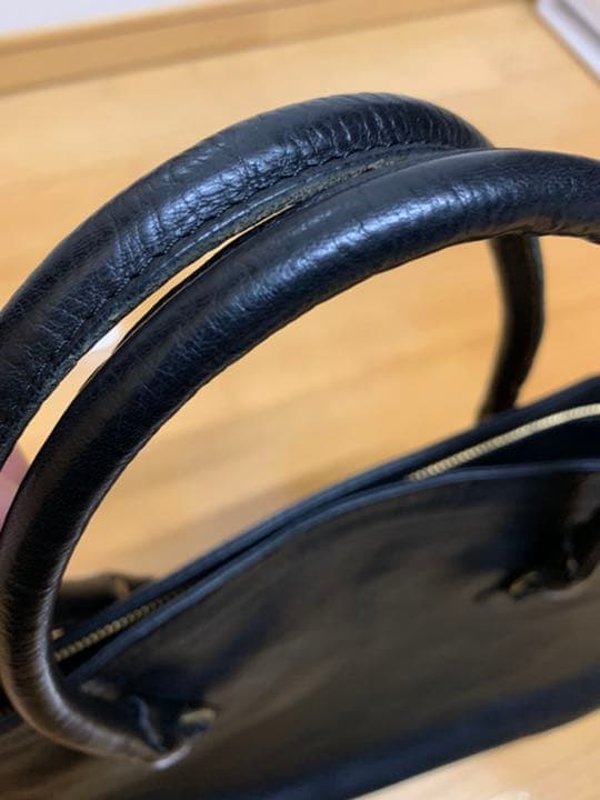 Nathally レザーバック（黒)