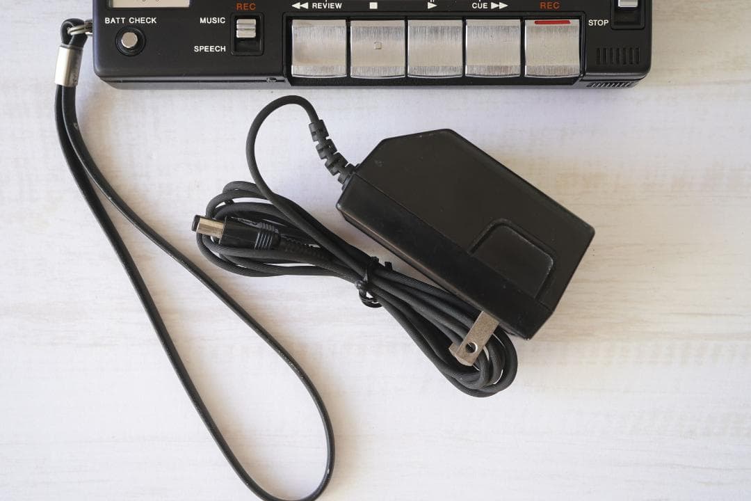 動作品 SONY カセットレコーダー・TC-1100B 日本製カセットプレーヤー