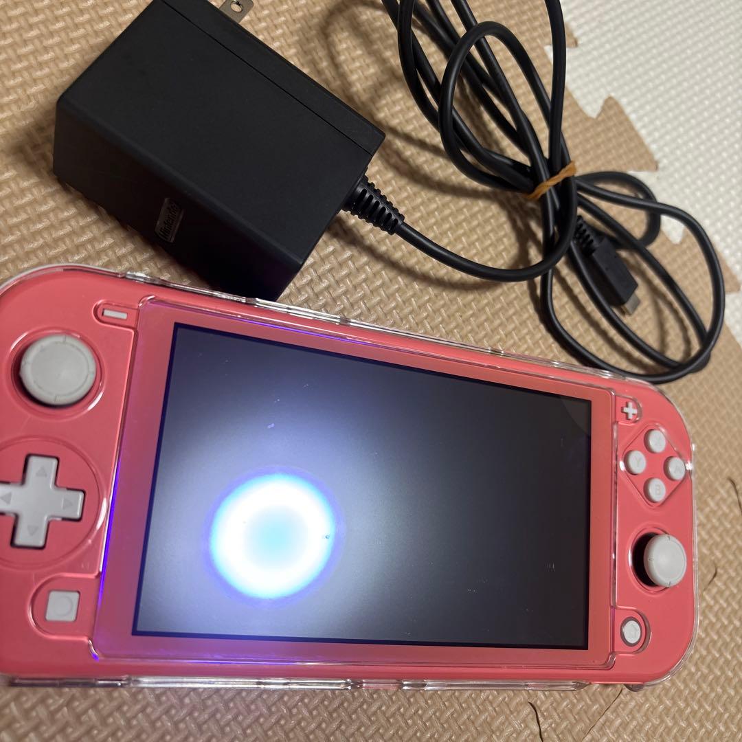 Nintendo Switch light コーラル　カバー　充電ケーブル付き