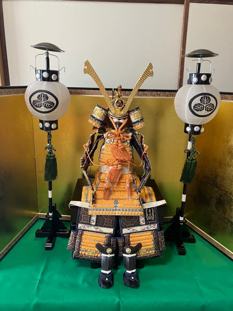 美品　人形の秀月　五月人形　兜　3段飾り