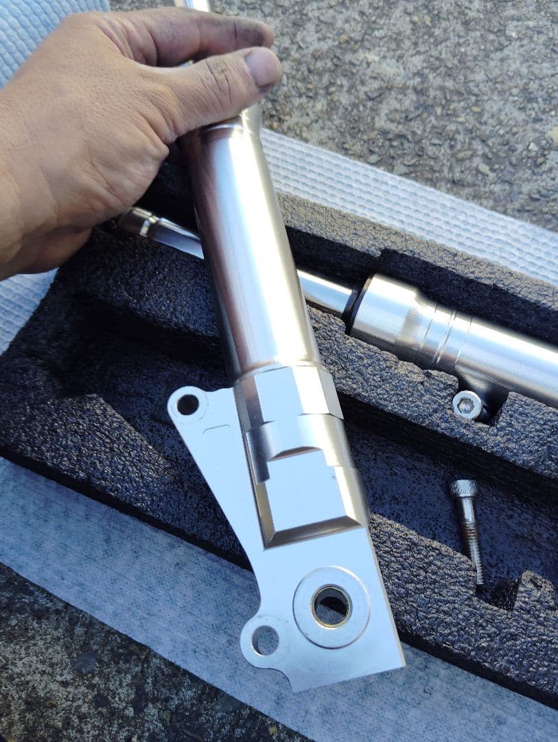 DIO、ズーマーフロントフォーク