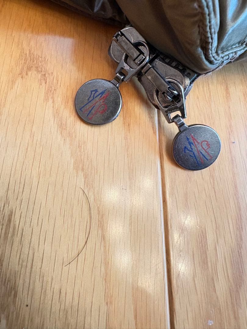 き*ん様 MONCLER　モンクレール　ダウンベスト　カーキ　0