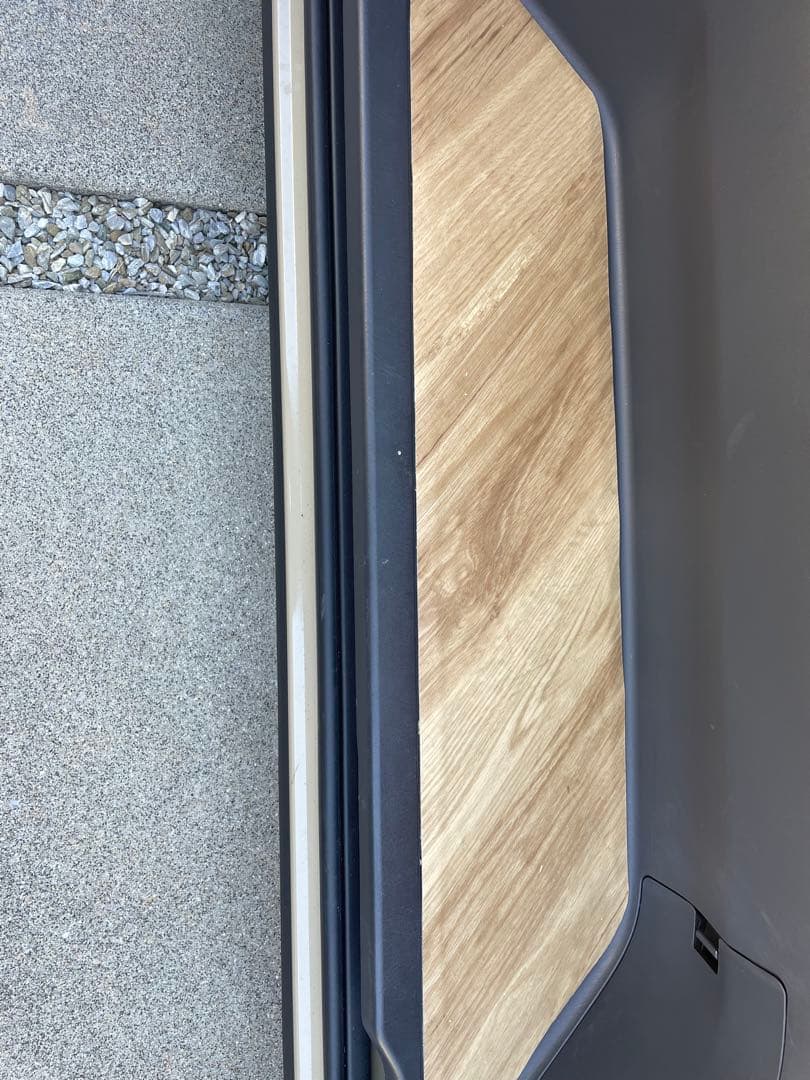 ［M］ハイエース標準ボディフロアパネル ヘリンボーン［引取り限定］