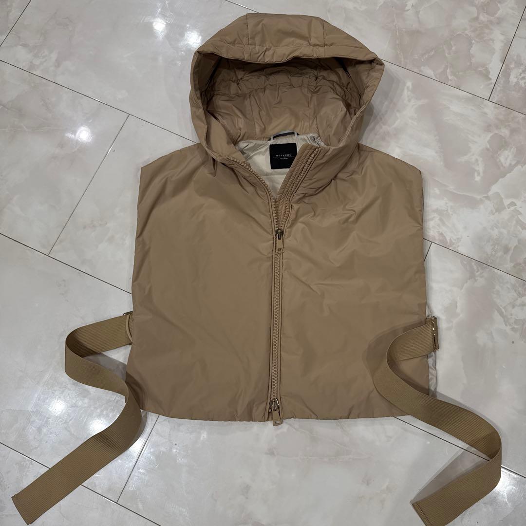 マックスマーラ　フード付き ダウンベスト