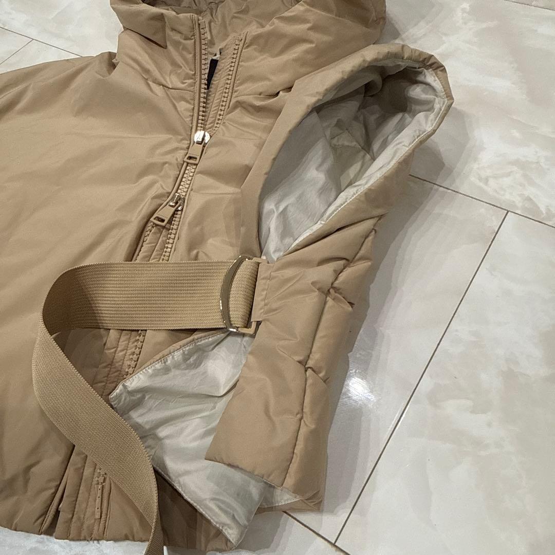 マックスマーラ　フード付き ダウンベスト