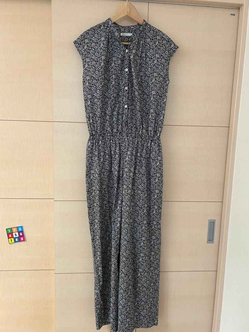 北欧暮らしの道具店　リバティプリントのオールインワン