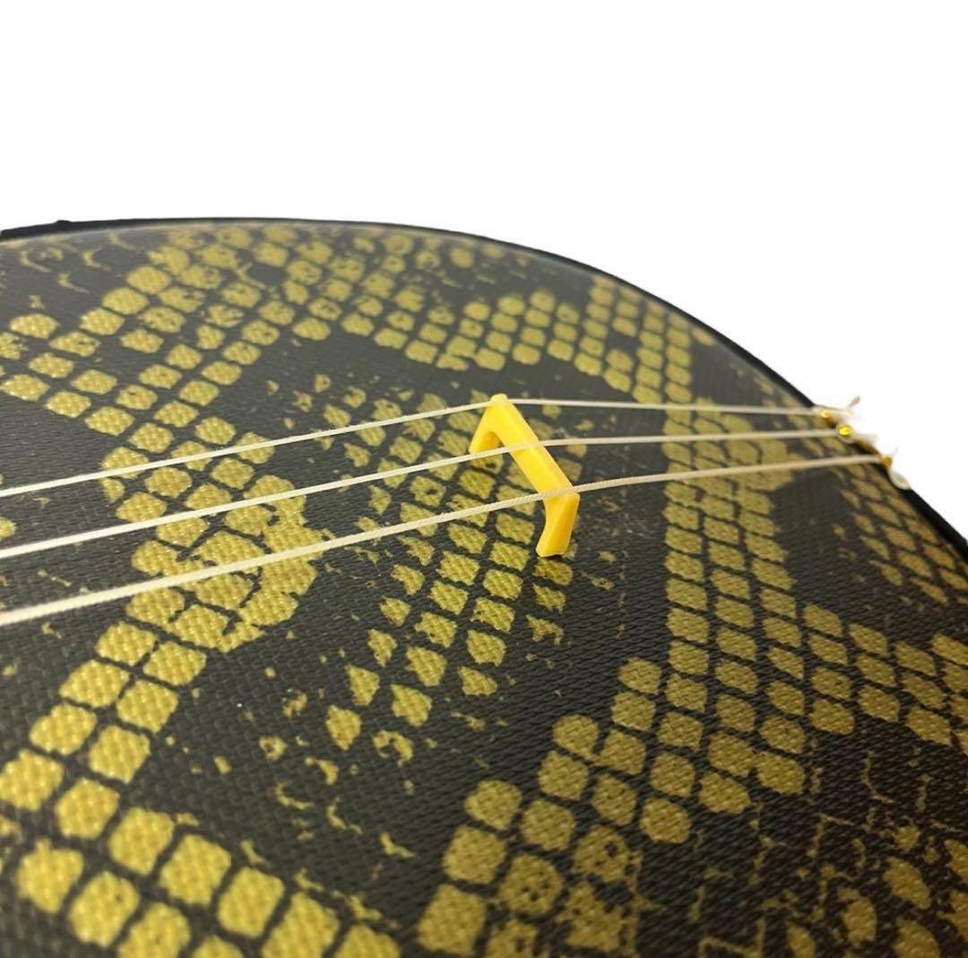 沖縄三線 伝統 蛇革 蛇皮 人工革 初心者 強化張り ケース付 付属品 弦楽器