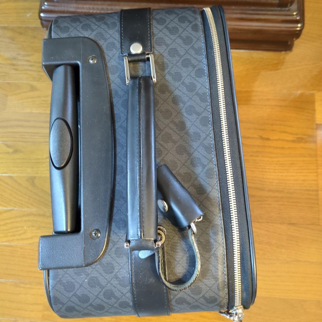 ゲラルディーニ　キャリーバッグ 30000円→27000