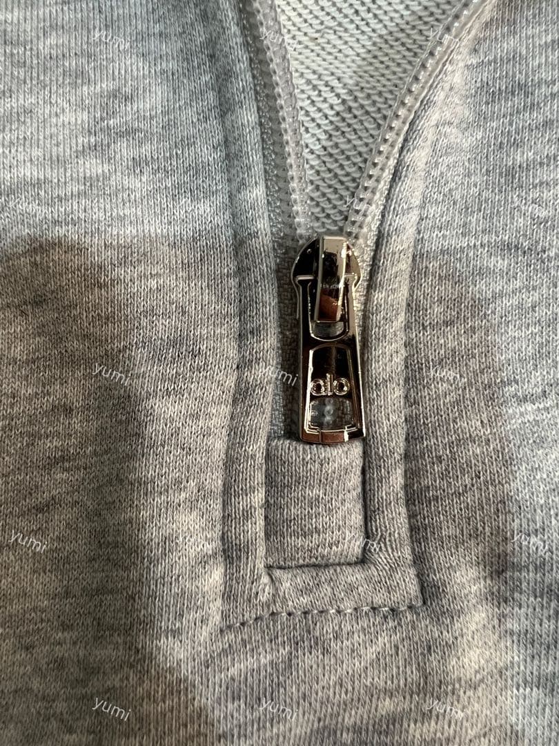 alo ブラックジップ トレーナー