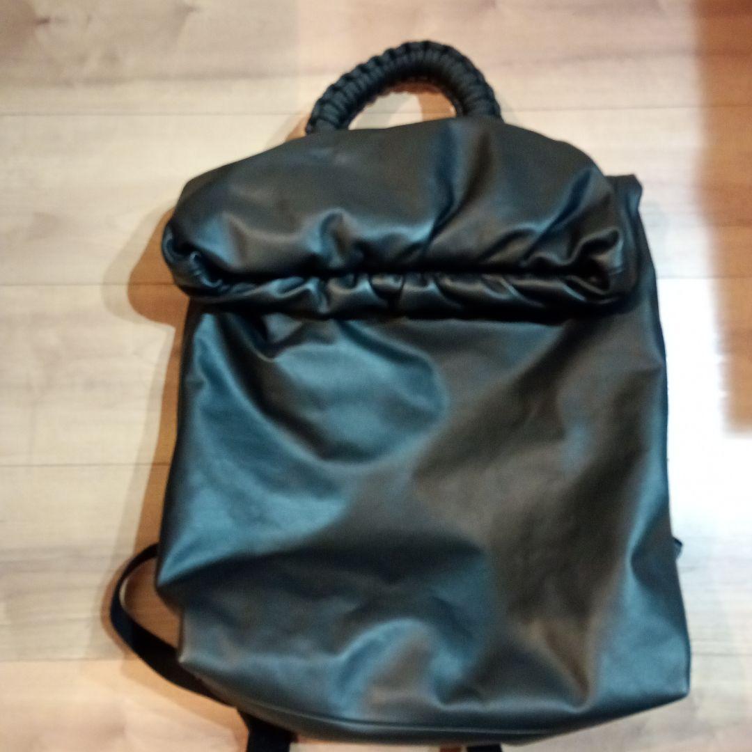 BOTTEGA VENETA ブラック レザー リュック