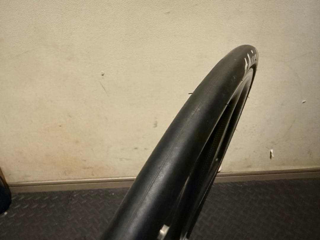 フロント用　BROTURES T4 カーボンホイール