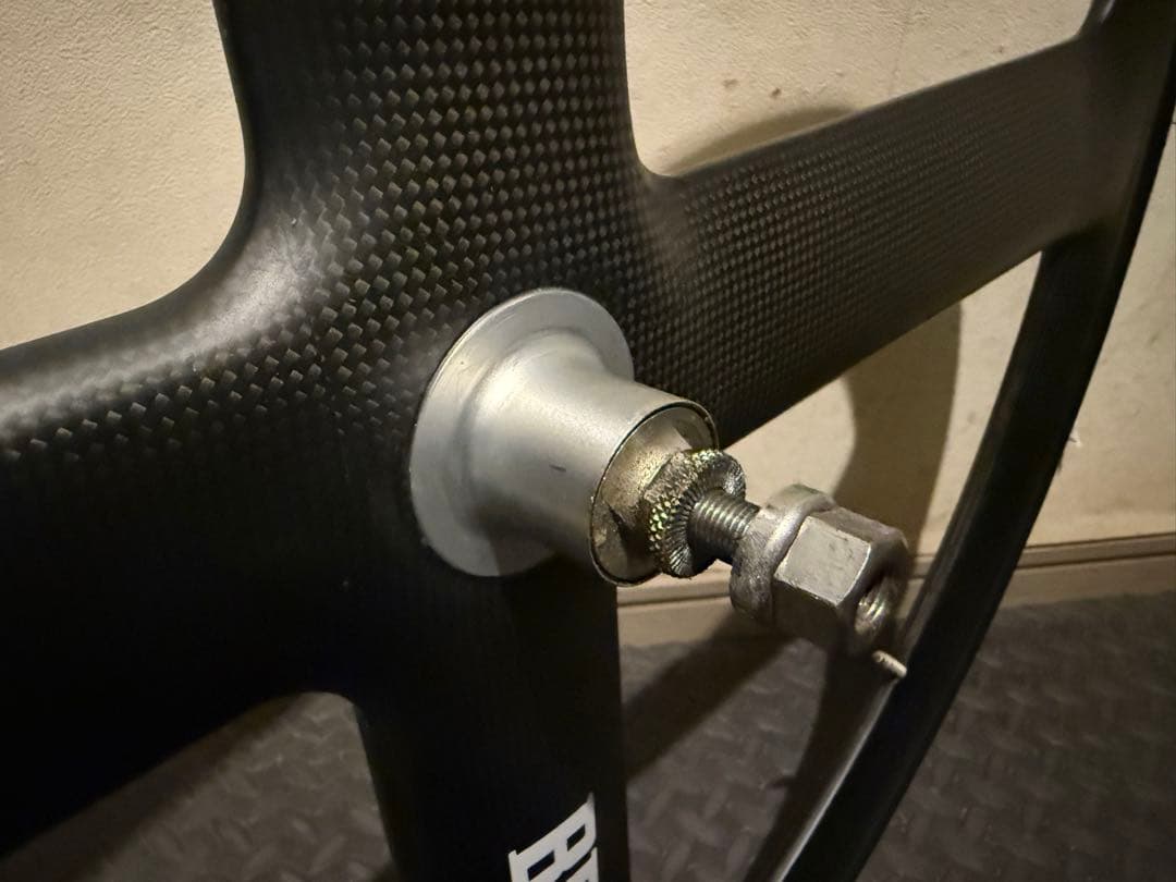 フロント用　BROTURES T4 カーボンホイール