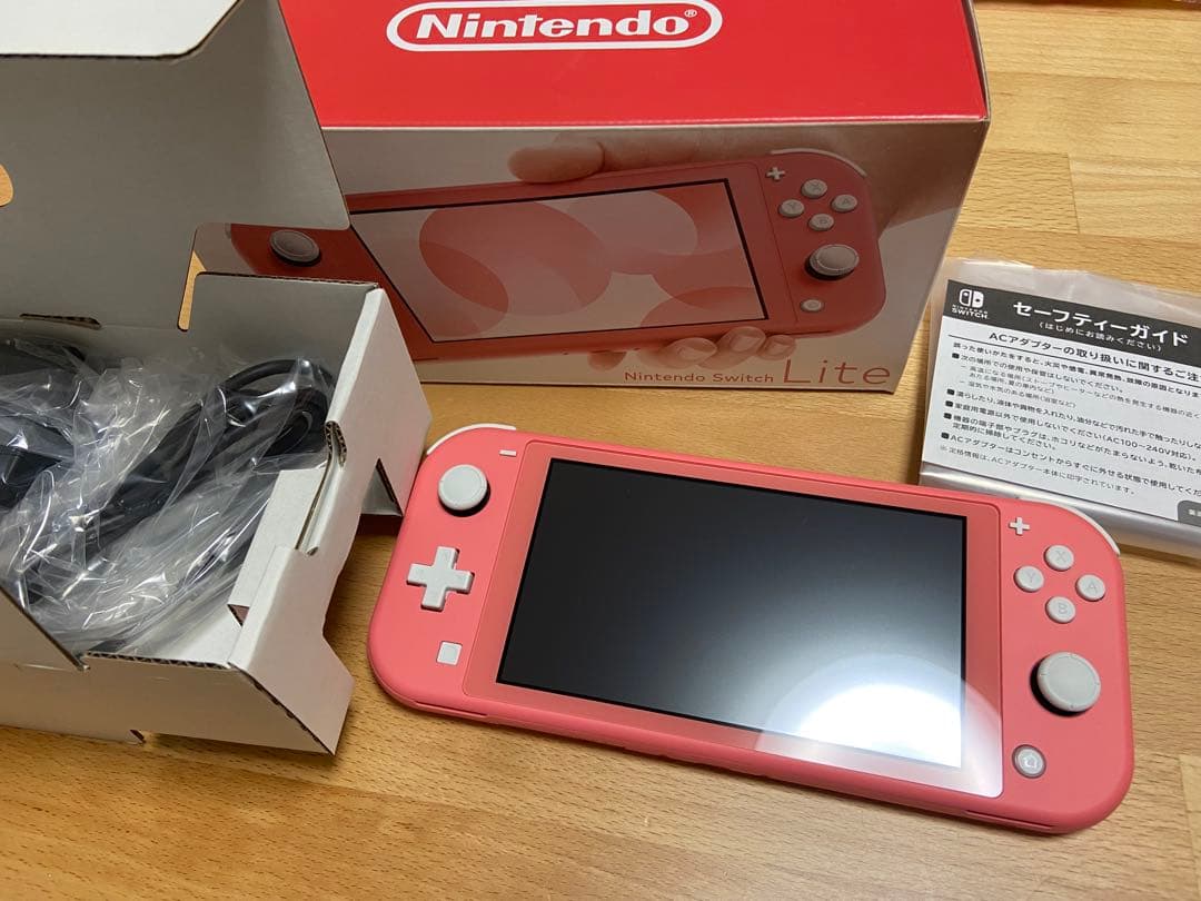 Nintendo Switch Lite 本体 コーラル(ピンク) 箱付き
