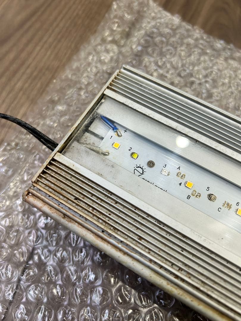 【2本セット】アクロTRIANGLE LED GROW 900 一本はジャンク