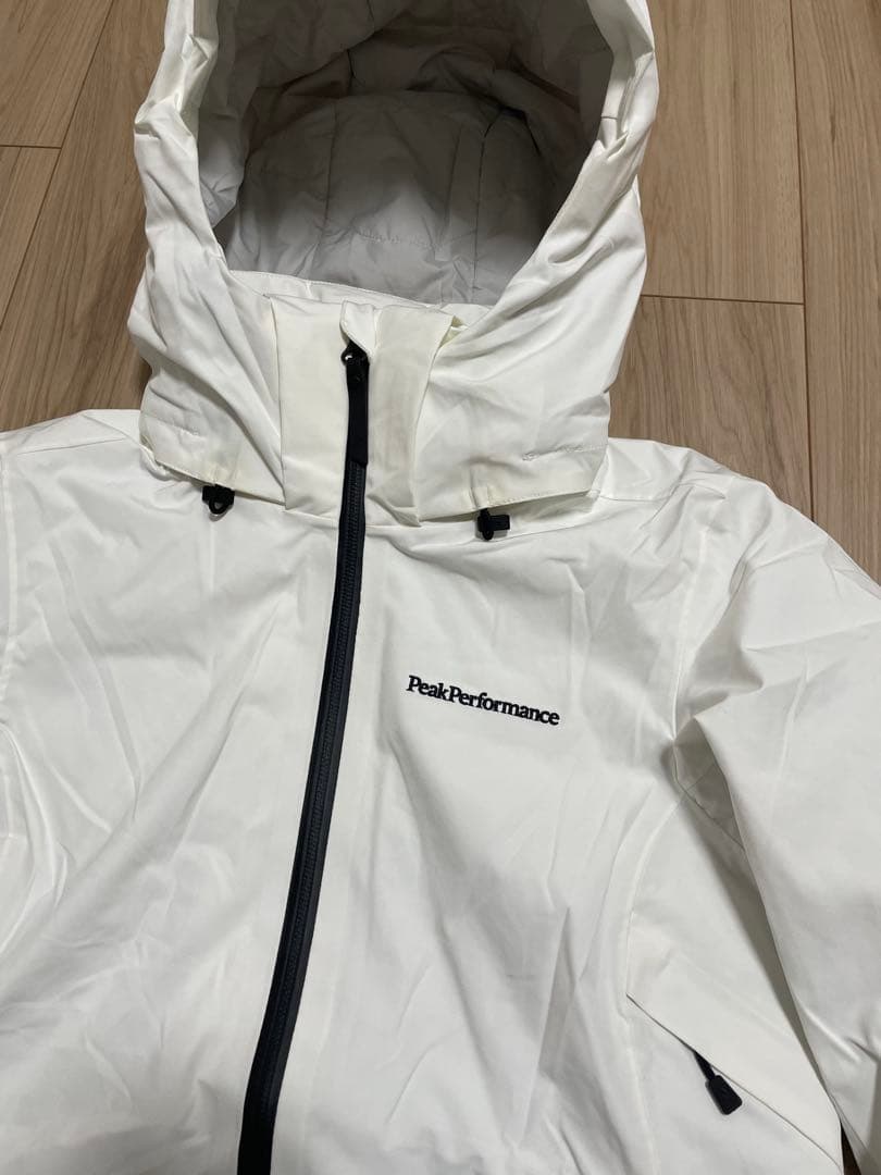 PeakPerformance アニマジャケット　女性　スキーウェア