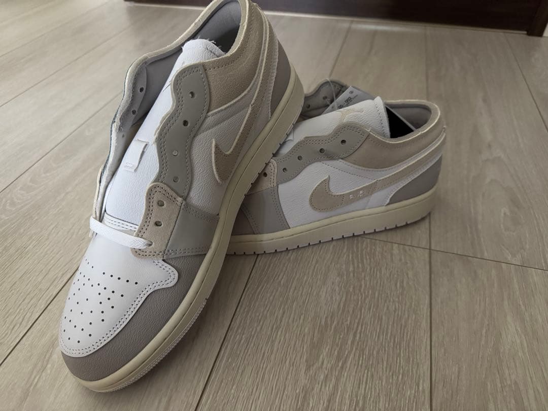 Nike Air Jordan 1 Low se ホワイト/グレー