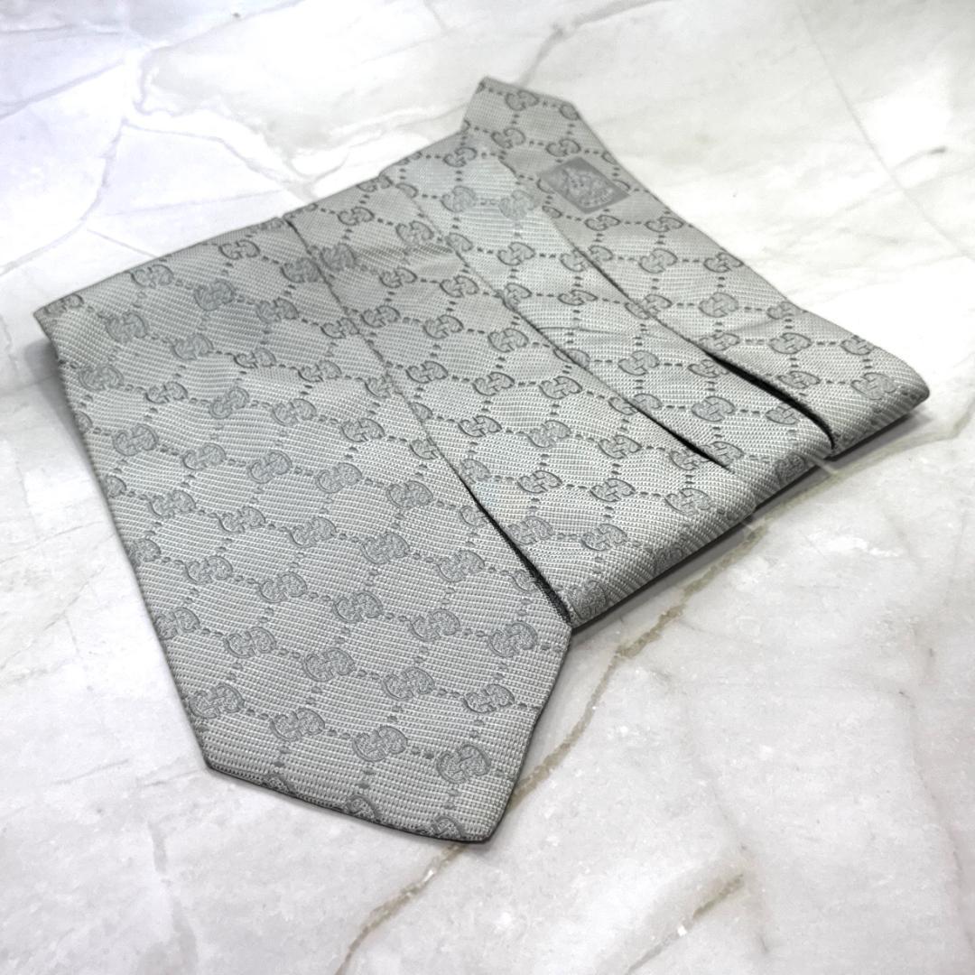 ☆即発 Gucci グッチ ネクタイ GG総柄 シルバーグレー 高級シルク 美品