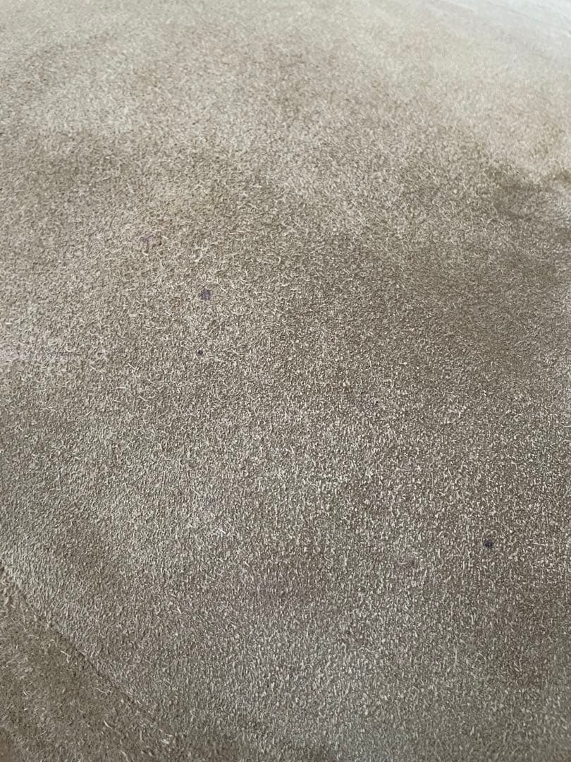 芦屋ブランドジュリエ購入　革張りプフ