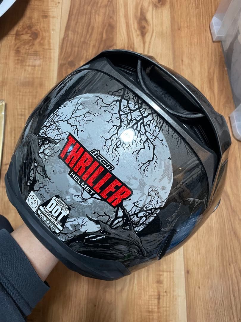 ICON THRILLER Mサイズ