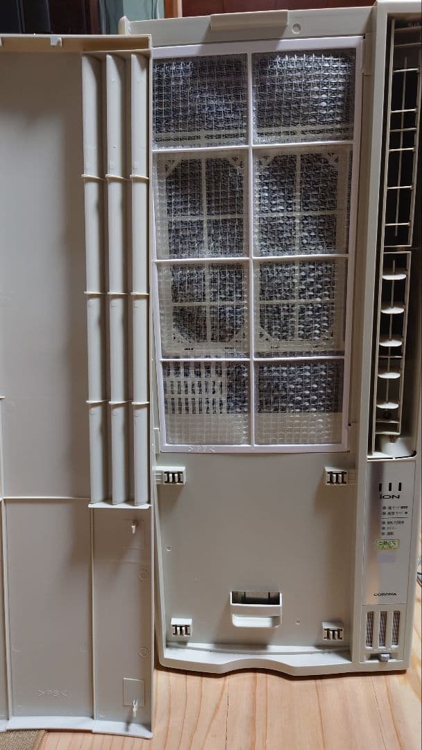 コロナ　ウインドエアコン　CW-A1816 2016年製　固定枠付き