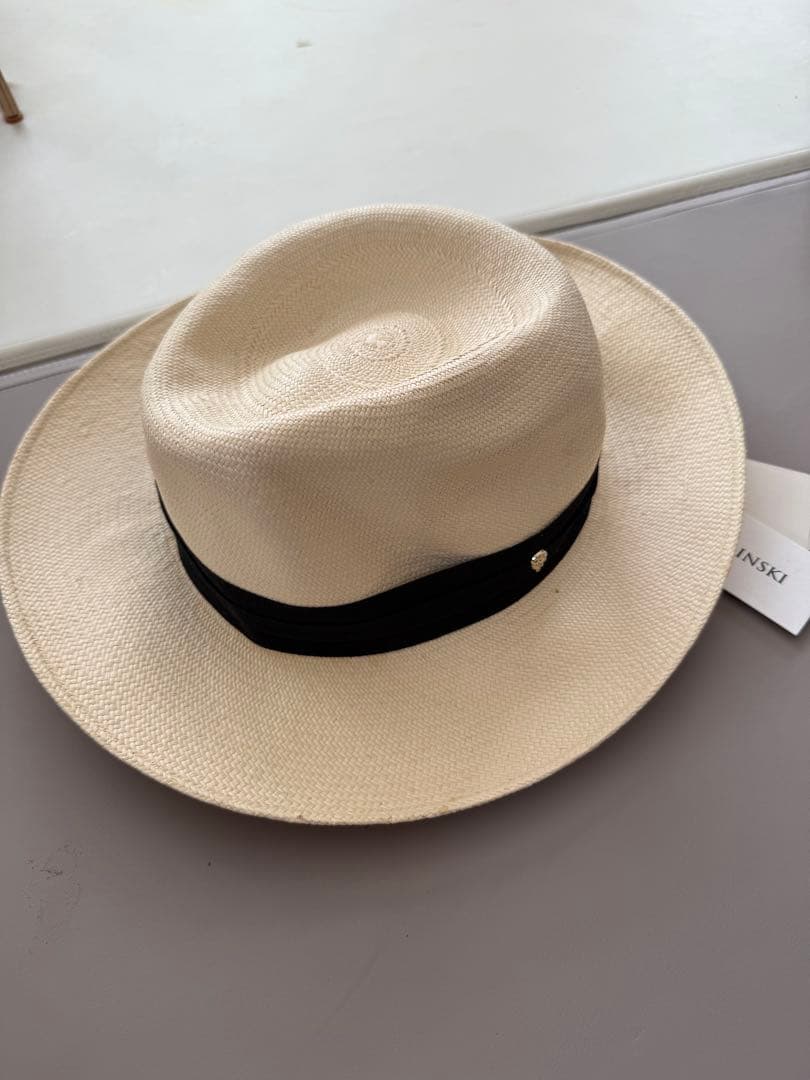 HELEN KAMINSKI ハット　3万8千円のお品