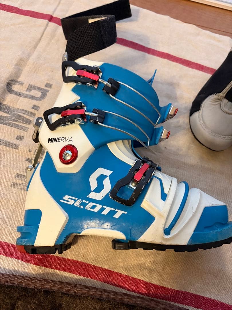 スコット Scott VoodooNTN テレマークブーツ ブードゥー ミネルバ