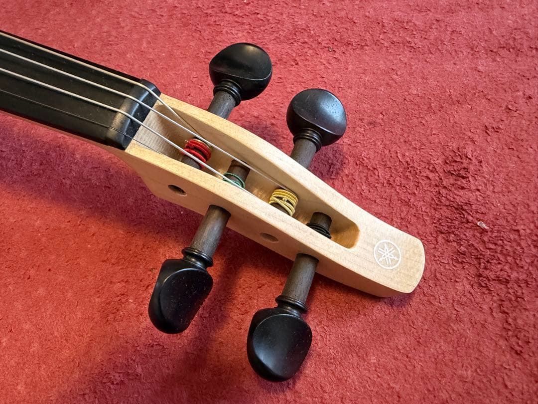 Yamaha YEV104 エレクトリックバイオリン