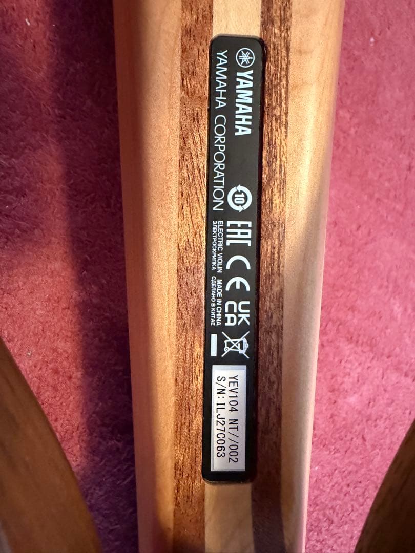 Yamaha YEV104 エレクトリックバイオリン