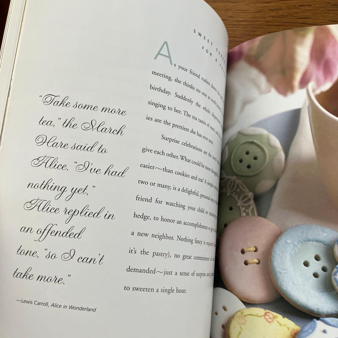 洋書　 The Art of Taking Tea