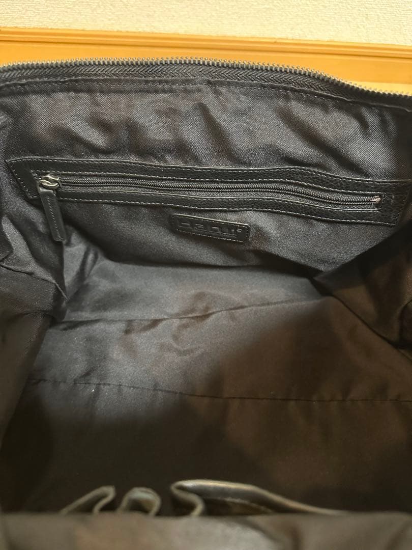 HARUF ハルフ　ショルダーボストン　ブラック黒　牛革　Cow Leather