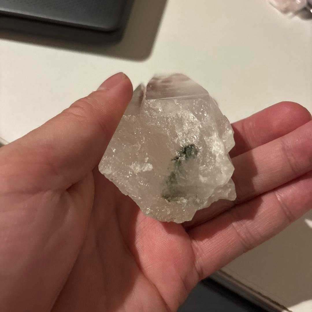 ヒマラヤカンチェジュンガの水晶！すんごいパワー！ズドンとくる！