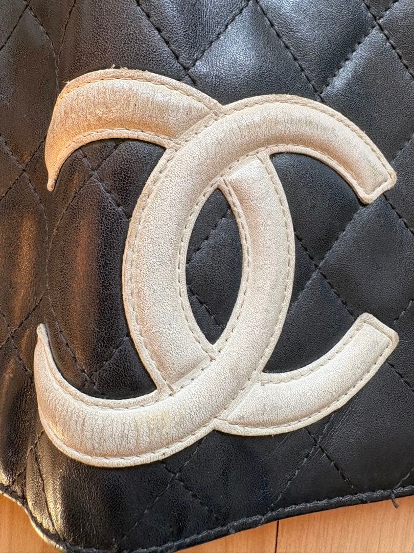 【CHANEL】シャネル　カンボンライン 二つ折り財布 ブラック キルティング