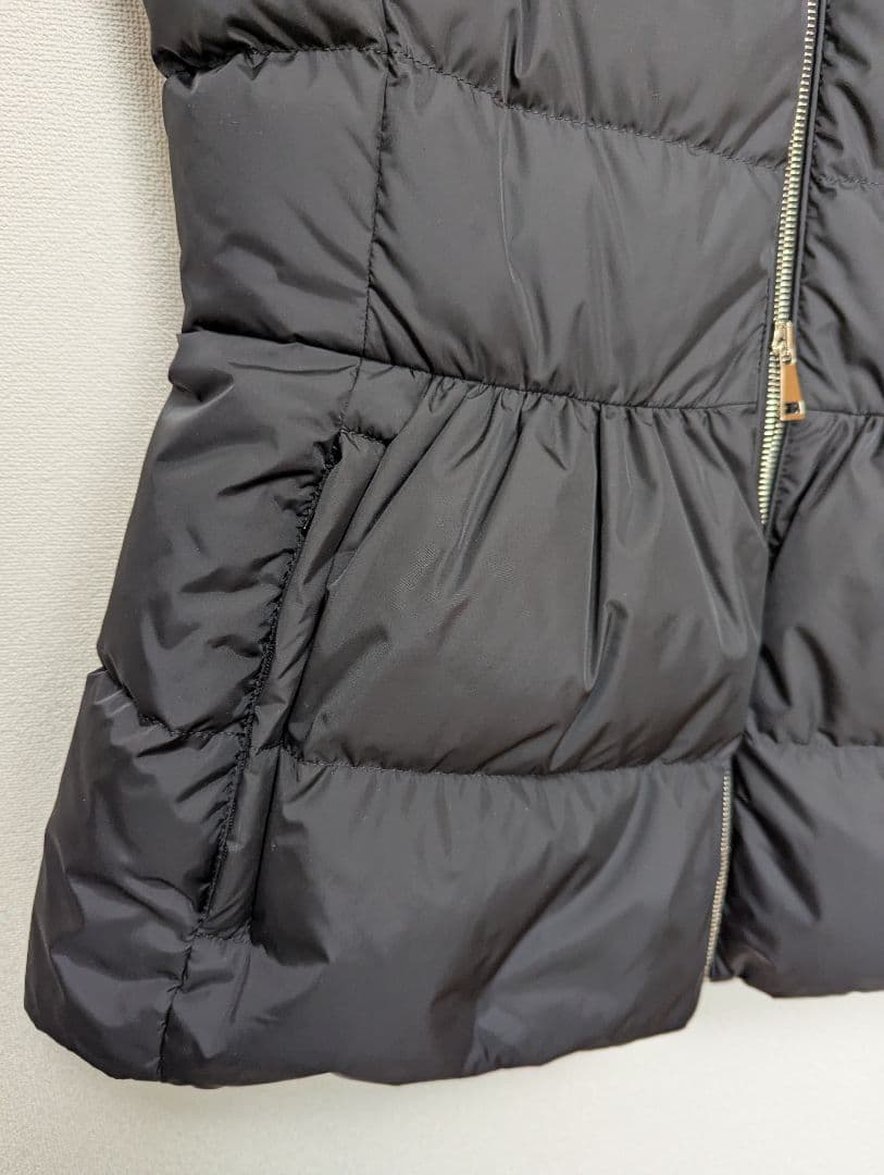 ハナエ　モンクレールGRIAZ GIUBBOTTO ダウンベスト ブラック