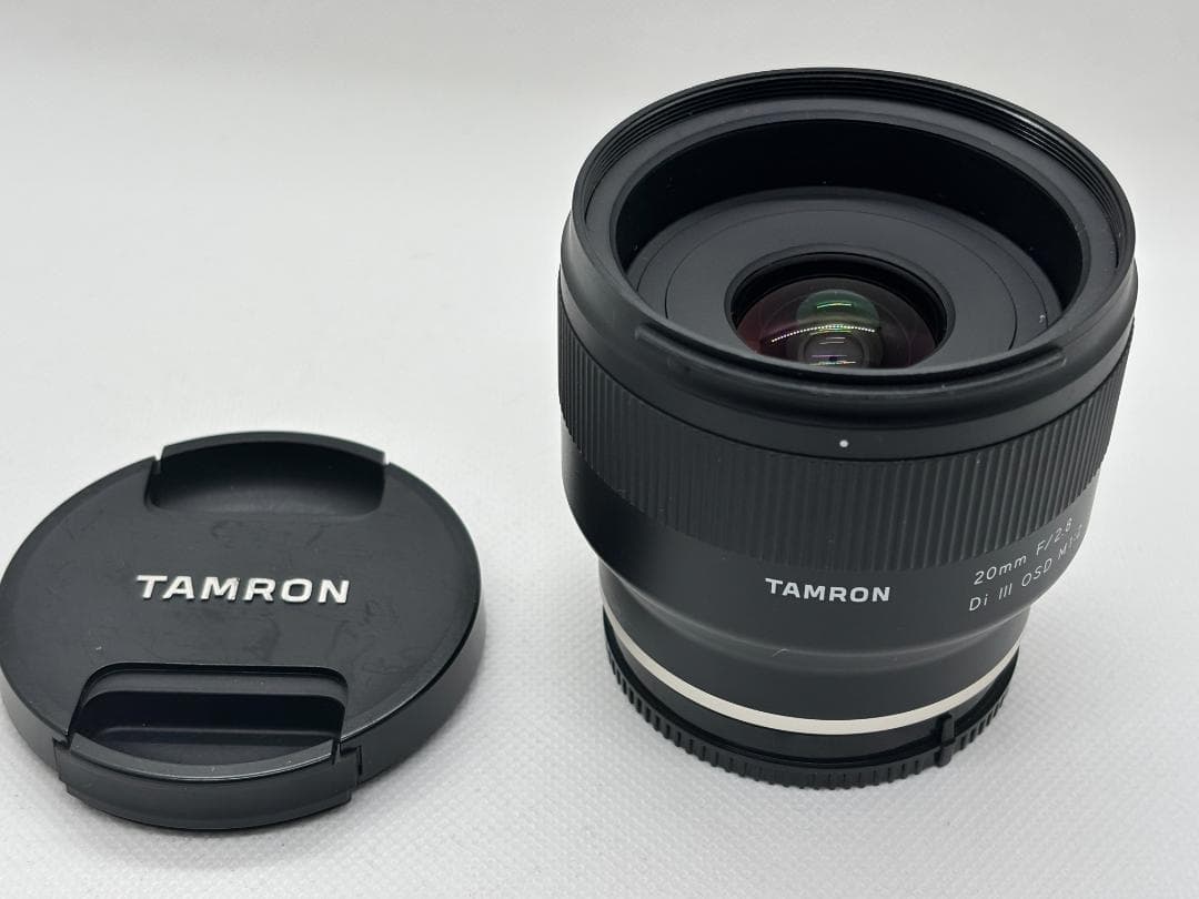 【最短撮影11ｃｍの広角レンズ】：タムロン TAMRON 20mm F/2.8