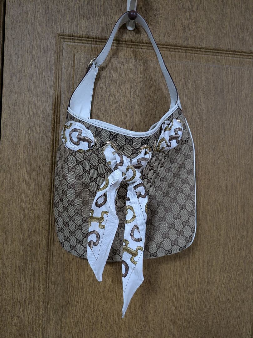 GUCCI GGキャンバス スカーフ ホーボーバッグ