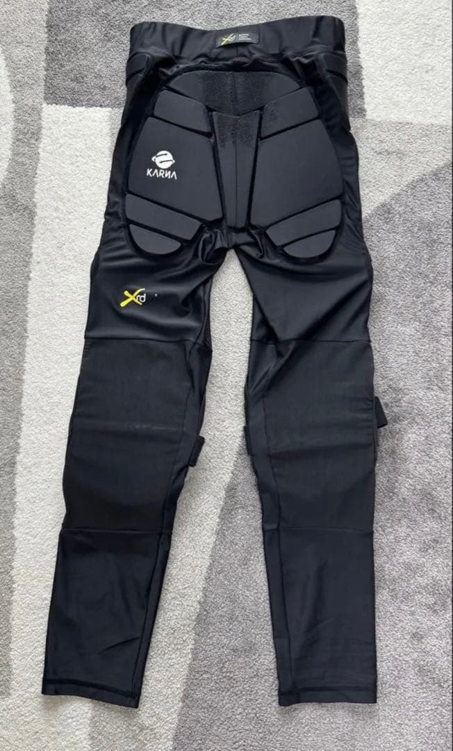 KARMA Xrd ヒップガード ブラック L