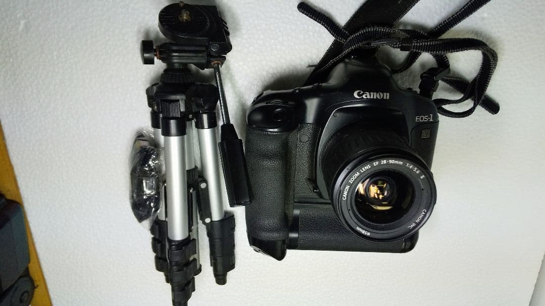Canon EOS 1V フィルムカメラ、レンズ、ストロボ、三脚、他、セット