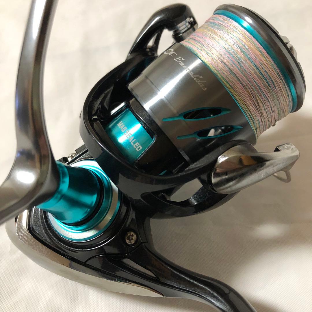 未使用　ダイワ　24 エメラルダス　X LT2500-DH ライン付き　リール