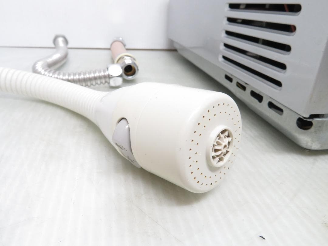 リンナイ 都市ガス用 ガス瞬間湯沸かし器 給湯器 RUS-V560 シルバー