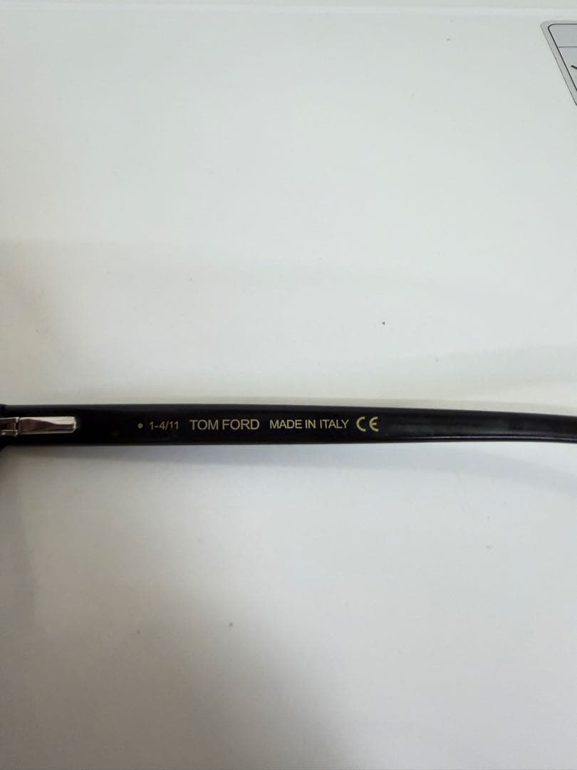 トムフォード TF5260 度なし ライトグレー　サングラス　度なし