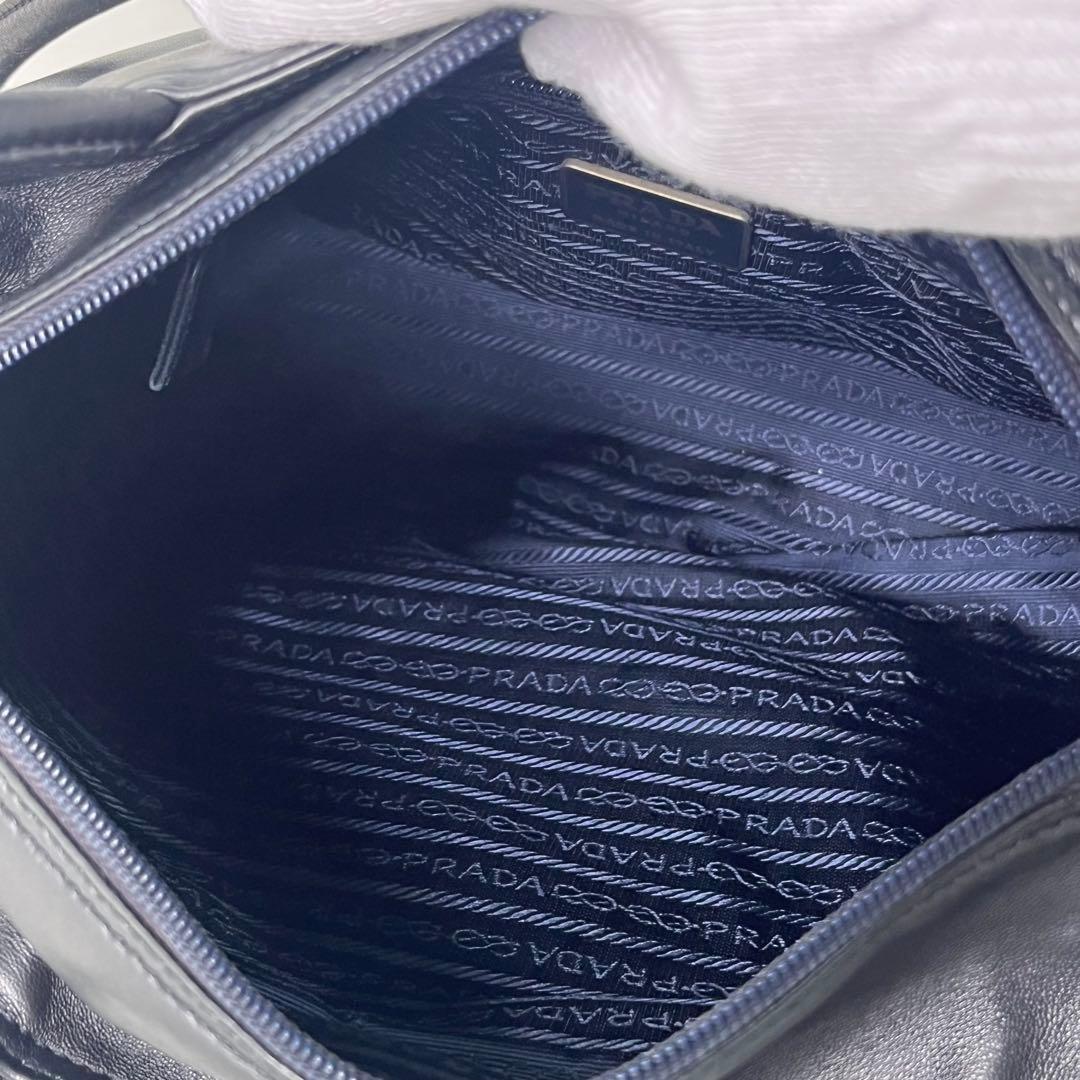 【希少】PRADA/ナッパレザー/トートバッグ/オールレザー/三角ロゴ/ラム