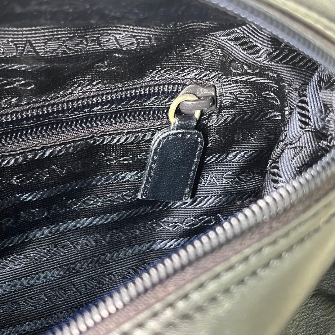 【希少】PRADA/ナッパレザー/トートバッグ/オールレザー/三角ロゴ/ラム