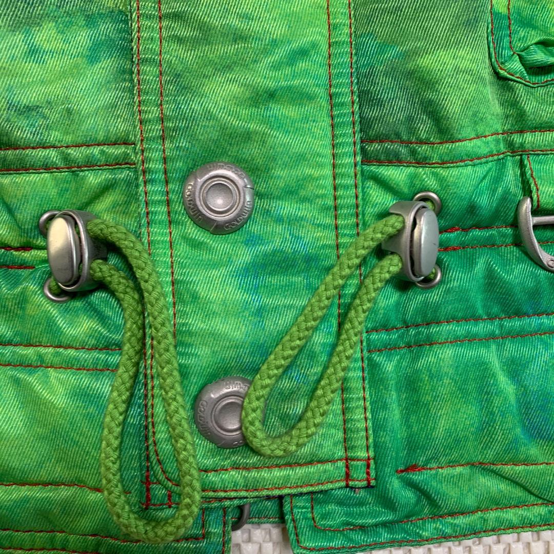 GOLDWIN ゴールドウイン 未使用級 スキースノーボードウェア 派手 LL