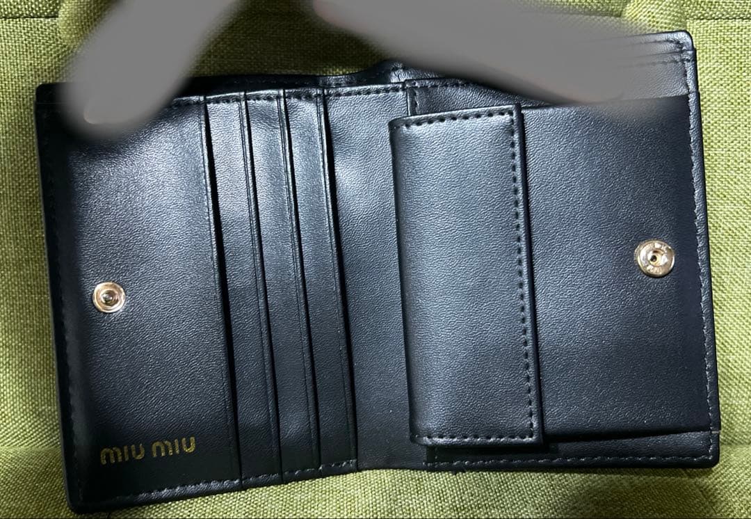 ブランド二つ折り財布