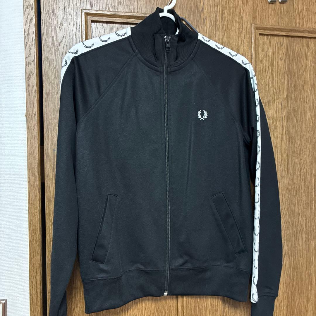 FRED PERRY ブラックジャージ UK 10