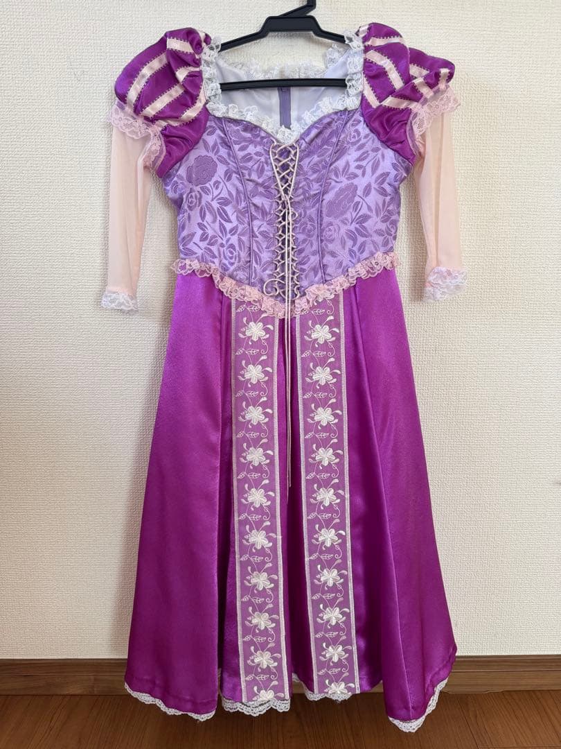 ラプンツェル　ドレス　ビビディバビでブティック