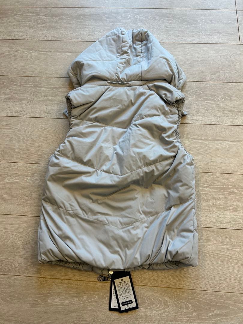 フード付きダウンベスト グレー　M 新品