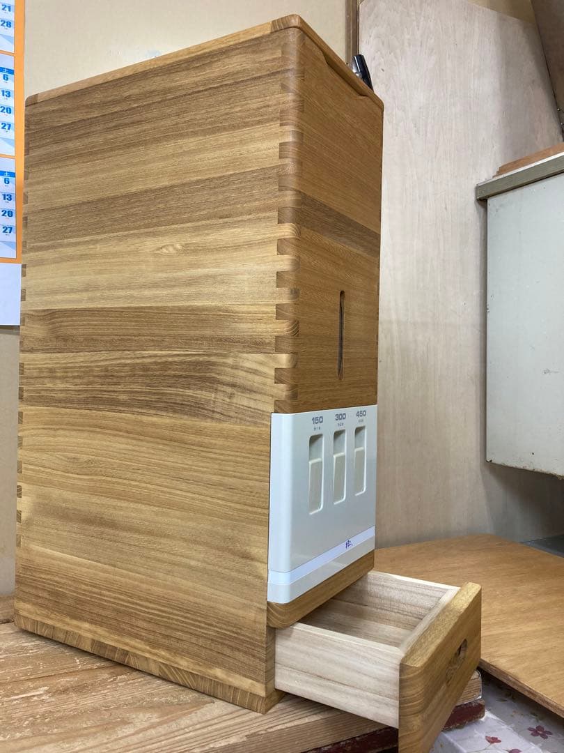 桐の米びつ20kg用　桐子モダン　ほぼ未使用　A