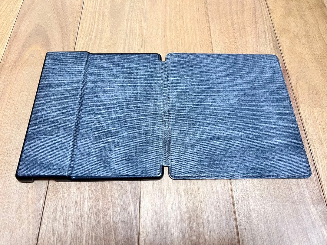 P*y様 Kindle Oasis 第10世代 8GB 広告なし カバー付き A